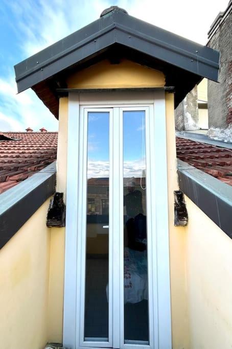 Sky-view Flat In Centre